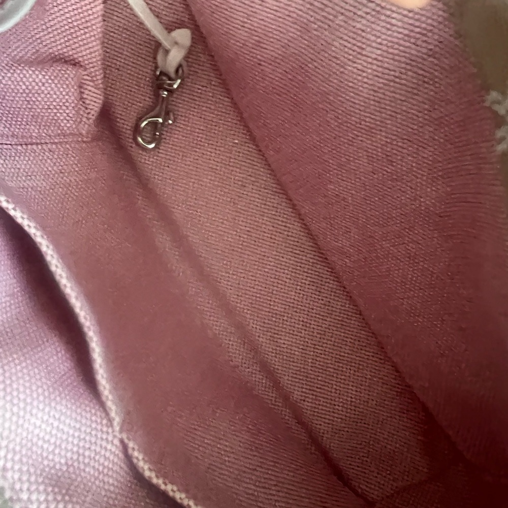 Dooney & Bourke Tan and White Shoulder Bag - Picture 5 of 8